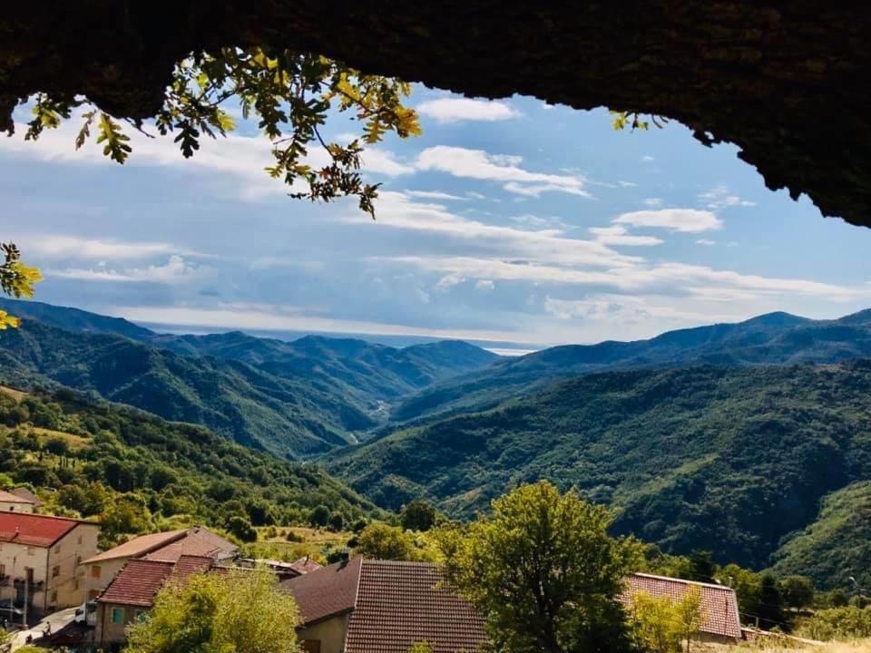 Ambrosia Hostel Alessandria del Carretto Екстер'єр фото