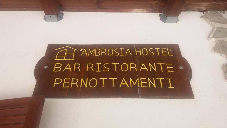 Ambrosia Hostel Alessandria del Carretto Екстер'єр фото